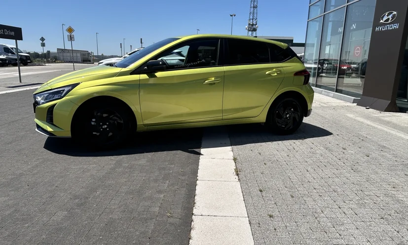 Hyundai i20 1,0 T-GDi 6MT BLACK LINE MY26