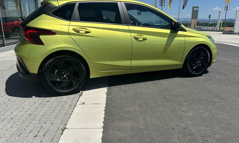 Hyundai i20 1,0 T-GDi 6MT BLACK LINE MY26