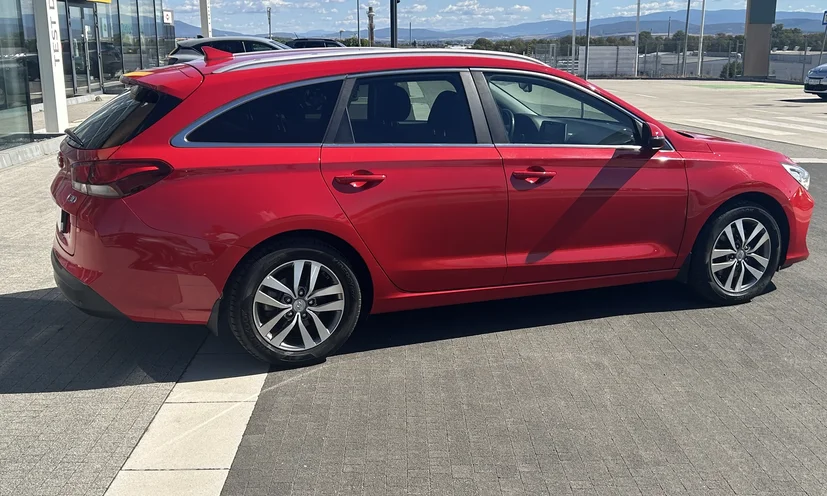 HYUNDAI i30 Combi 1,4 Family
