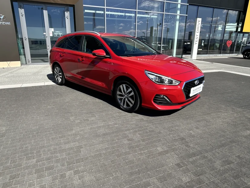 HYUNDAI i30 Combi 1,4 Family