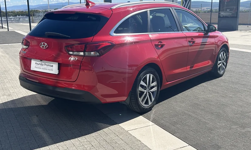 HYUNDAI i30 Combi 1,4 Family
