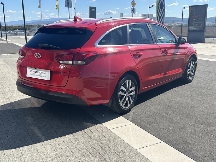 HYUNDAI i30 Combi 1,4 Family