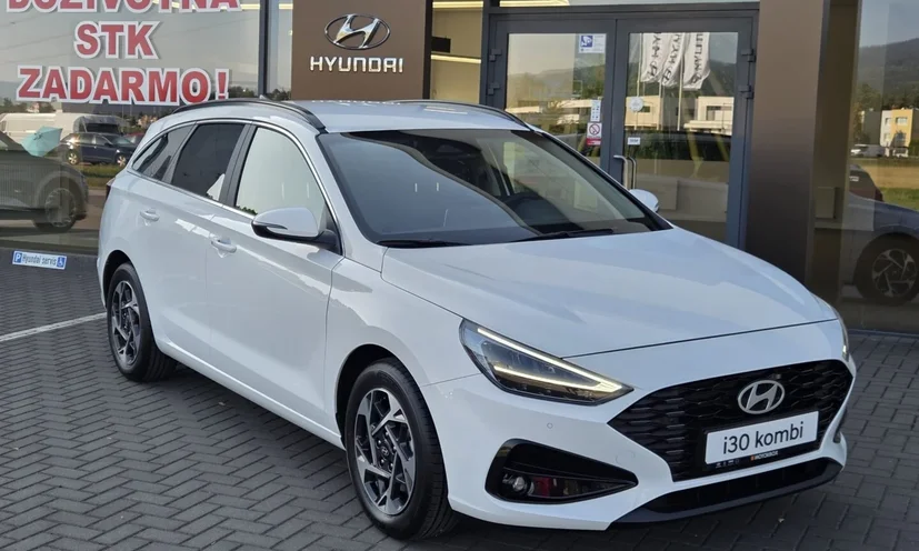 Hyundai i30 COMBI PE2 1,6T 7DCT FAMILY MY26