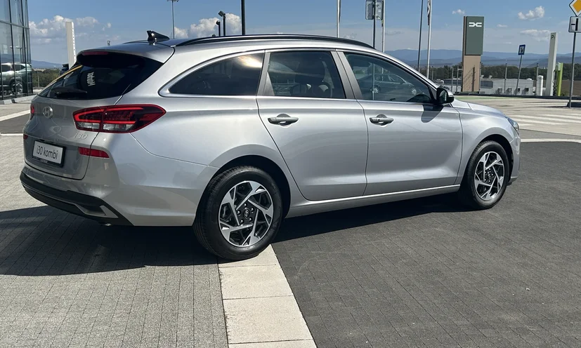 Hyundai i30 kombi 1,6T-GDi 7DCT FAMILY MY26