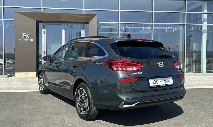 Hyundai i30 kombi 1,6T-GDi 7DCT FAMILY MY26