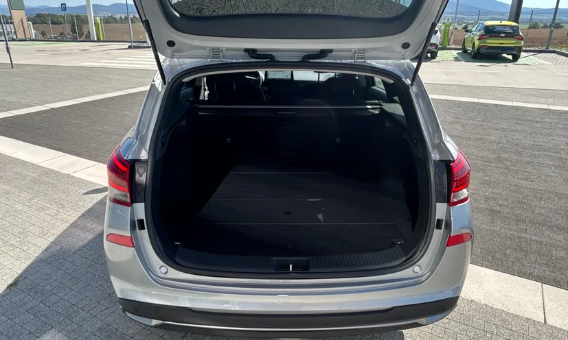 Hyundai i30 kombi 1,6T-GDi 7DCT FAMILY MY26