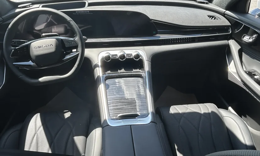 OMODA 9 SHS 1.5 TGDI PHEV (AWD) PREMIUM